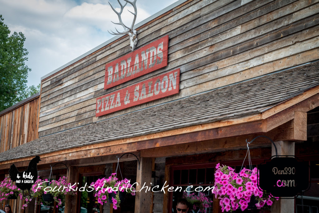 badlands pizza and saloon